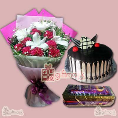 Send Mix Chocolates Pack with 25 Mix Roses bunch and Choco Vanilla Cake half kg